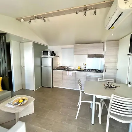 Chez Mina * Lumio (Corsica)