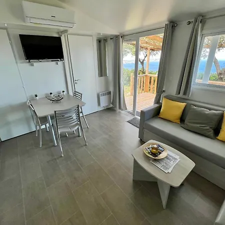 Chez Mina * Lumio (Corsica)